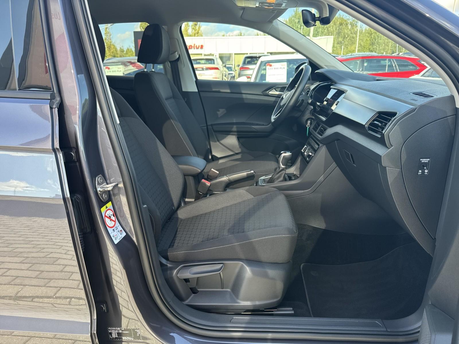 1.0 TSI 110 KM_LIFE_Lane Assist_Cyfrowe zegary_Tempomat_APP_ 14
