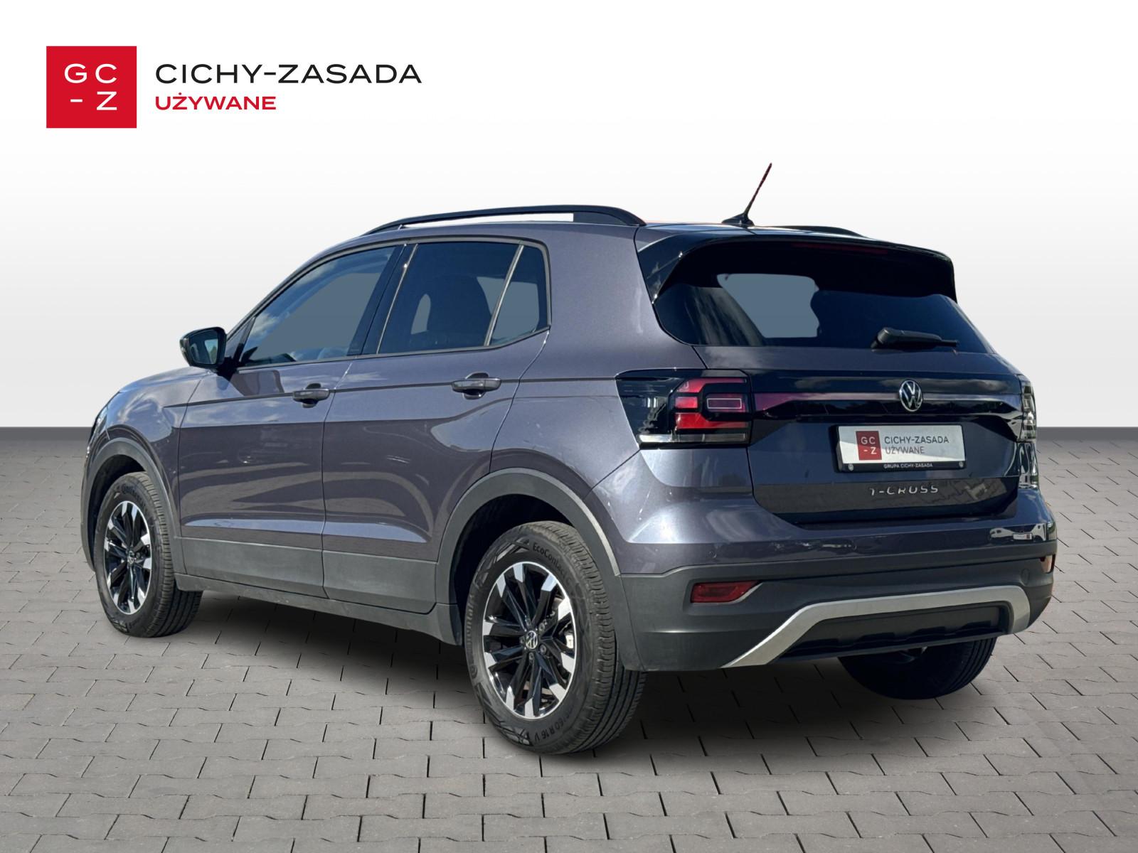 1.0 TSI 110 KM_LIFE_Lane Assist_Cyfrowe zegary_Tempomat_APP_ 2