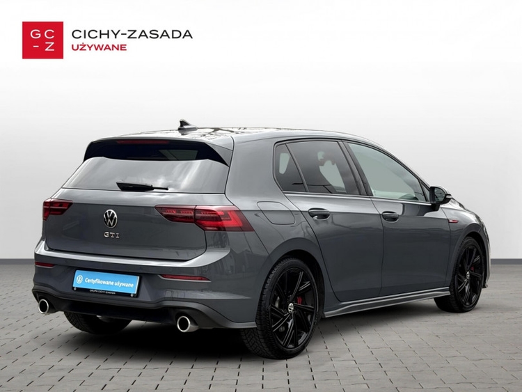 Volkswagen Golf 2024