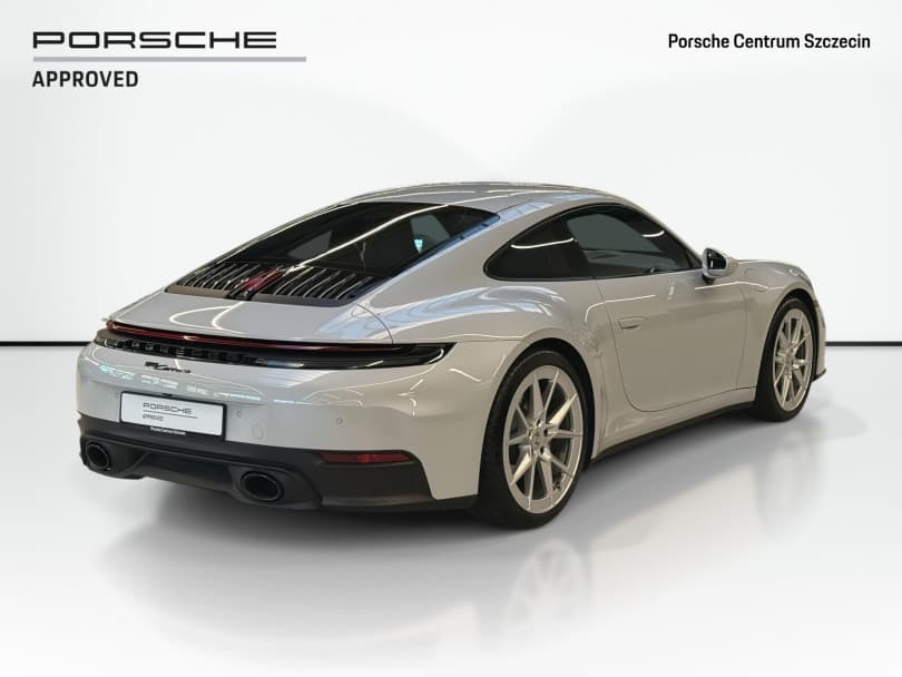 Porsche 911 2025