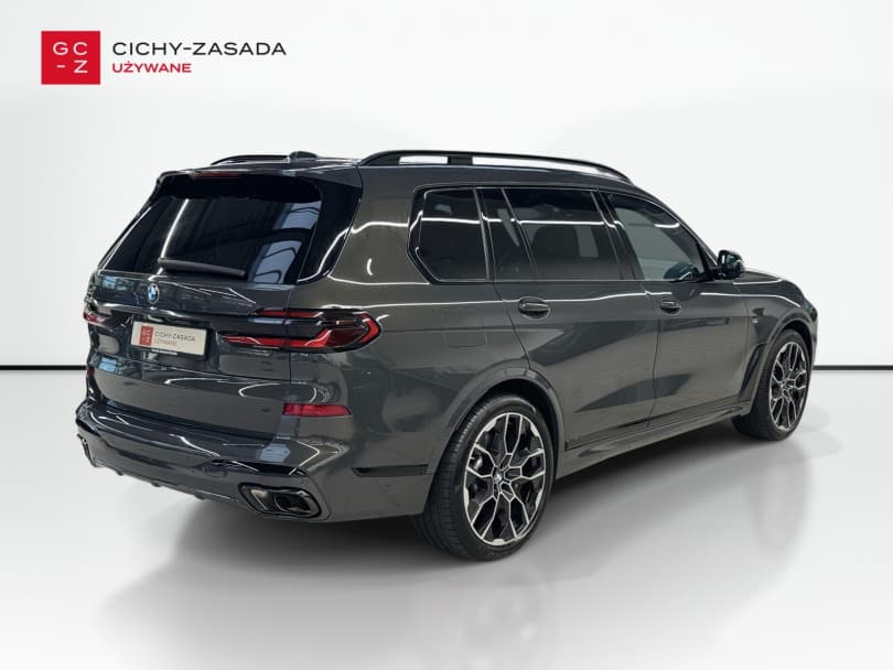 BMW X7 2024